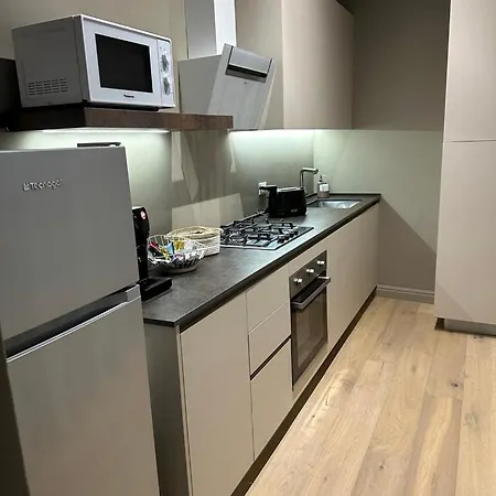 Casa Camilla - Casa Celine アパート ルーゴ